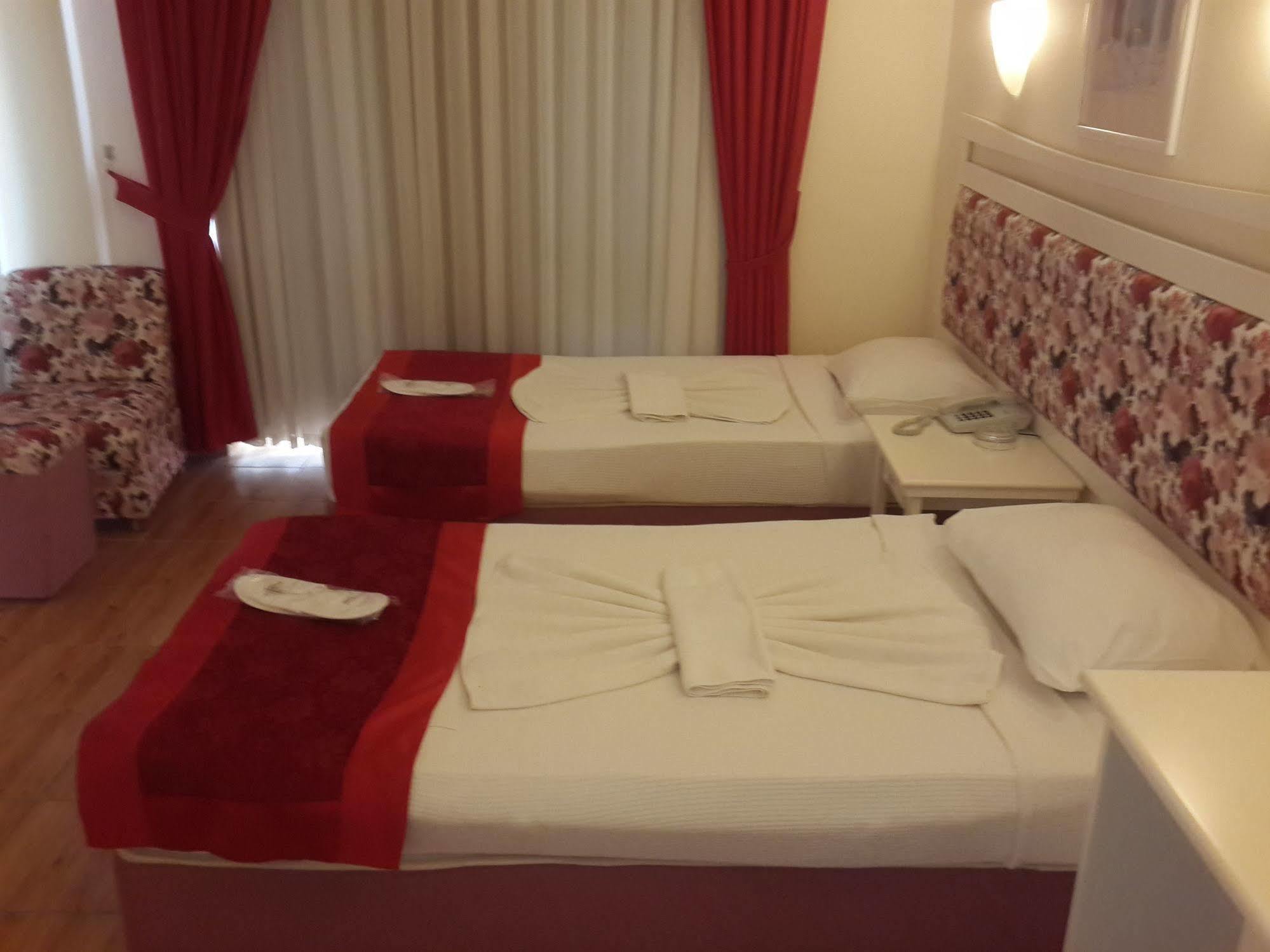 Xeno Hotels Club Mare Kargicak  Buitenkant foto